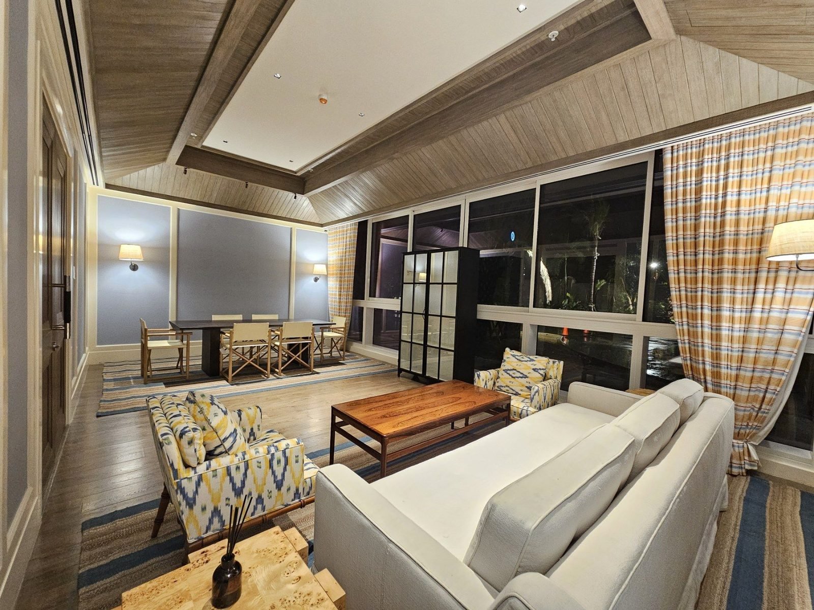 Library lounge